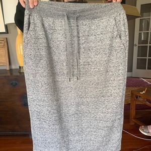 NWOT Uniqlo « sweat-skirt » 😎